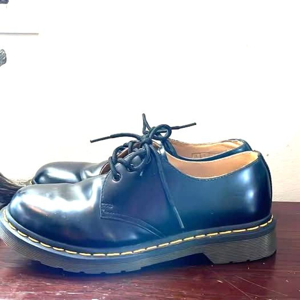 Dr. Martens Black Derby 3 Eye Leather 1461 59K Size Men’s US 7, Excellent shape! - Picture 2 of 10